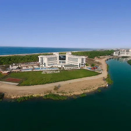 Water Side & מנבגט