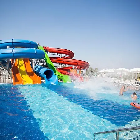 Water Side & אתר נופש