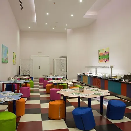 Water Side & אתר נופש 5*