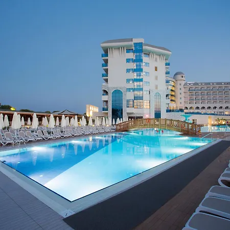 Water Side & אתר נופש 5*