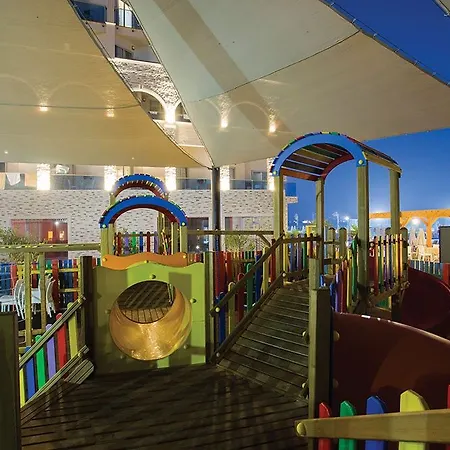 Water Side & מנבגט