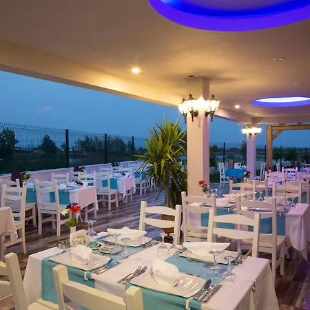 Water Side & אתר נופש 5*