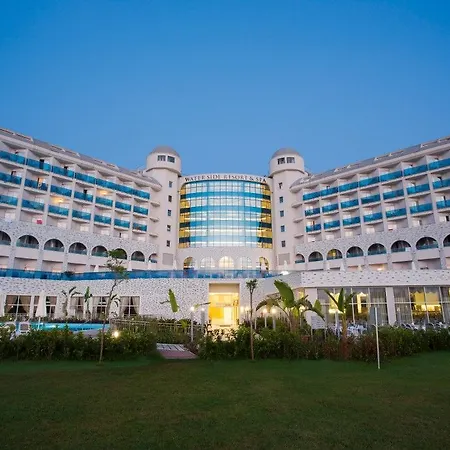 Water Side & 5* מנבגט