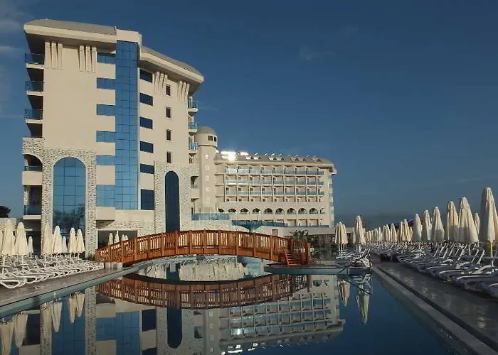 Resort Water Side & 5*