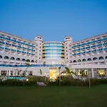 Water Side & 5* مانافجات