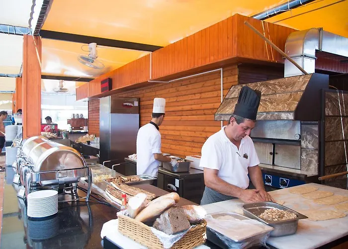 Water Side & 5* 马纳夫加特