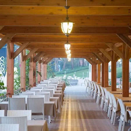 Water Side & Resort 5*